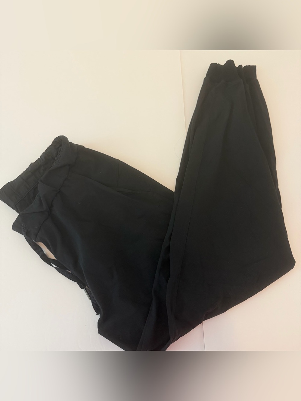 Lululemon On the Fly Pants Black Women’s Size 6 Straight Leg Drawstring